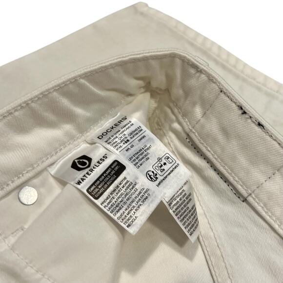 Dockers White High Rise Straight Fit Denim Jeans Womens 27 NEW - Picture 8 of 10